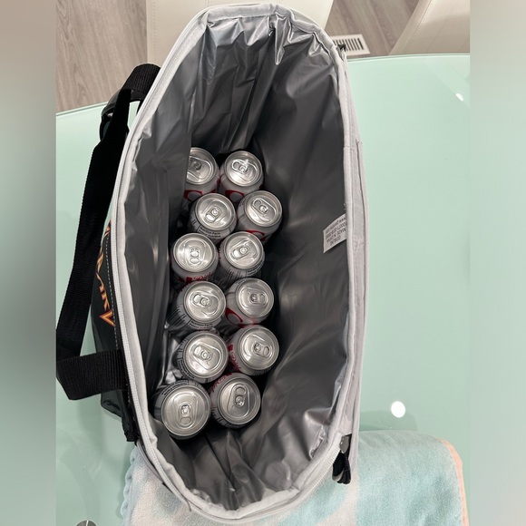 Def Leppard Insulated Cooler Bag NWOT - Picture 7 of 9